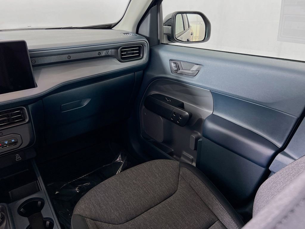 New 2025 Ford Maverick XLT w/ XLT Luxury Package image 26