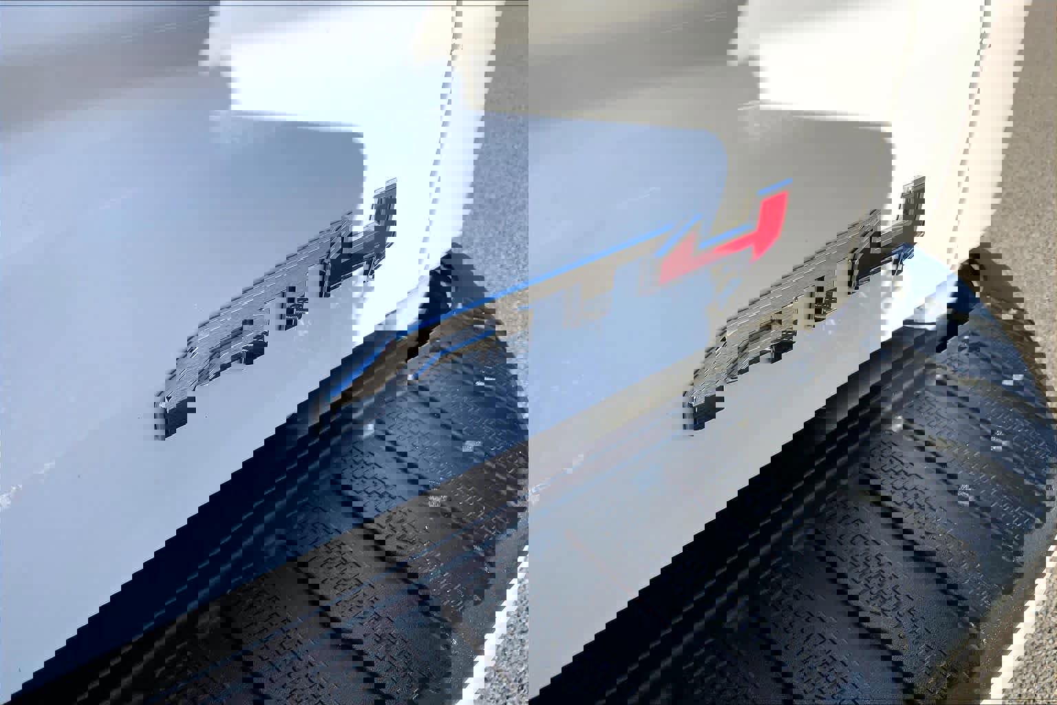 Used 2022 GMC Sierra 1500 AT4 w/ AT4 Premium Package image 8