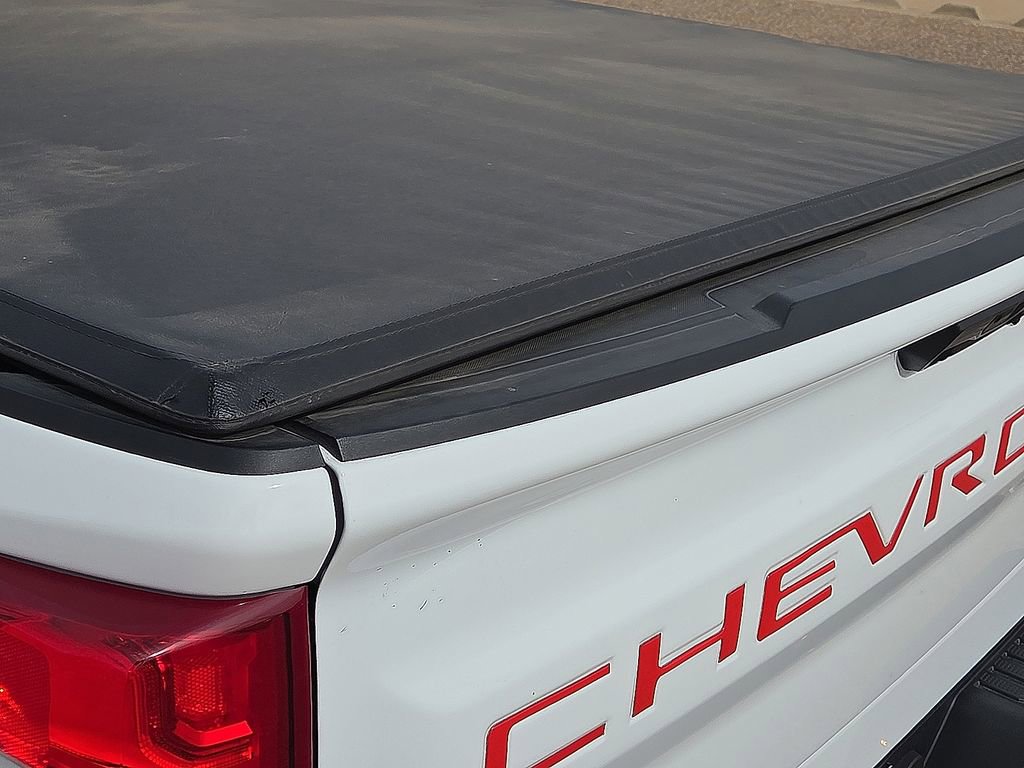 Used 2025 Chevrolet Silverado 1500 ZR2 image 17