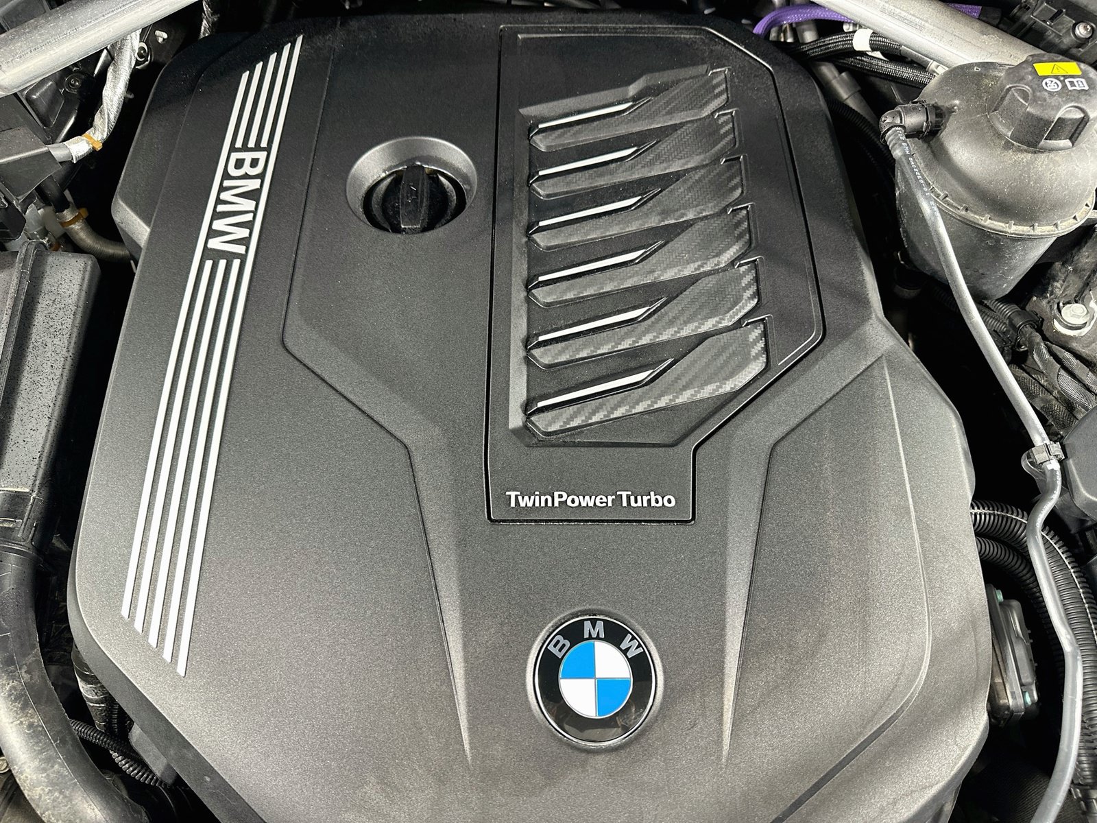 Used 2022 BMW X7 xDrive40i w/ Premium Package AWD/4WD image 32
