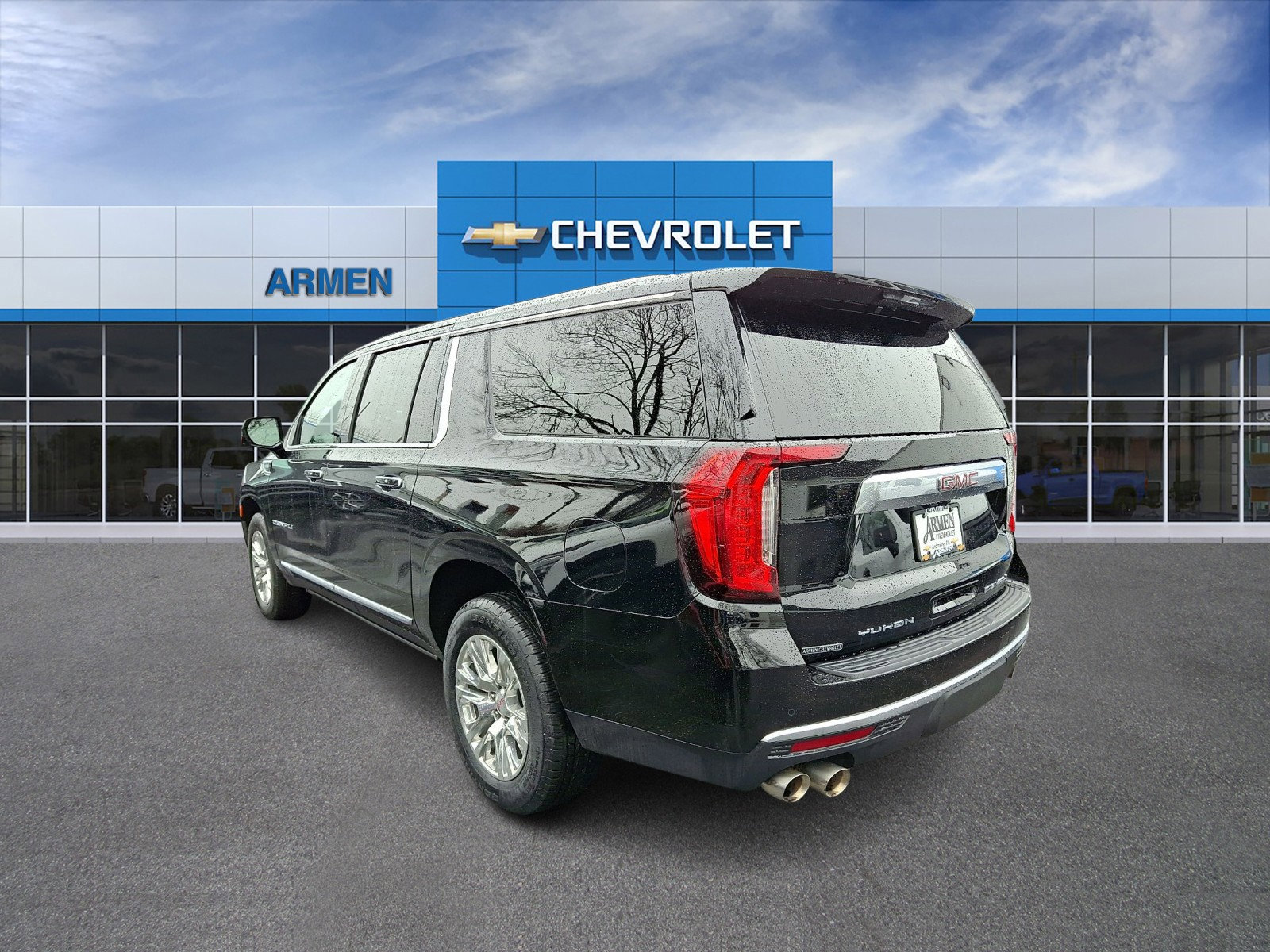 Certified 2024 GMC Yukon XL Denali image 5