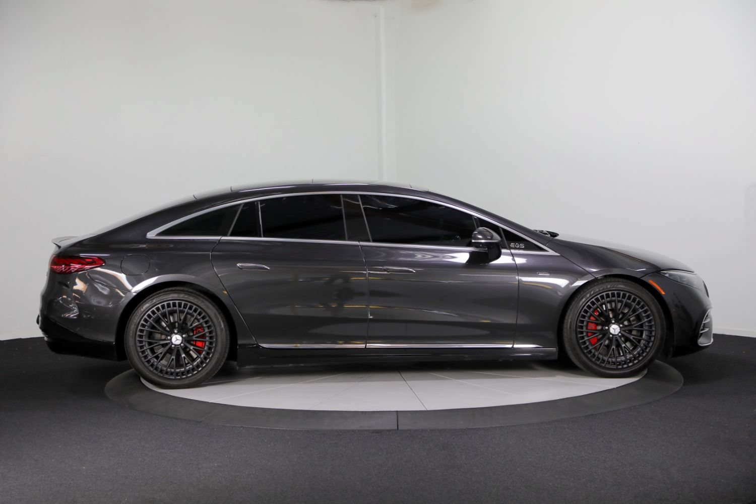 Used 2023 Mercedes-Benz EQS AMG 4MATIC w/ Trim Level Package image 6