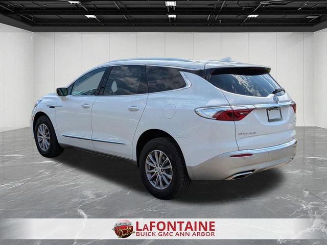 Certified 2023 Buick Enclave Essence FWD image 3