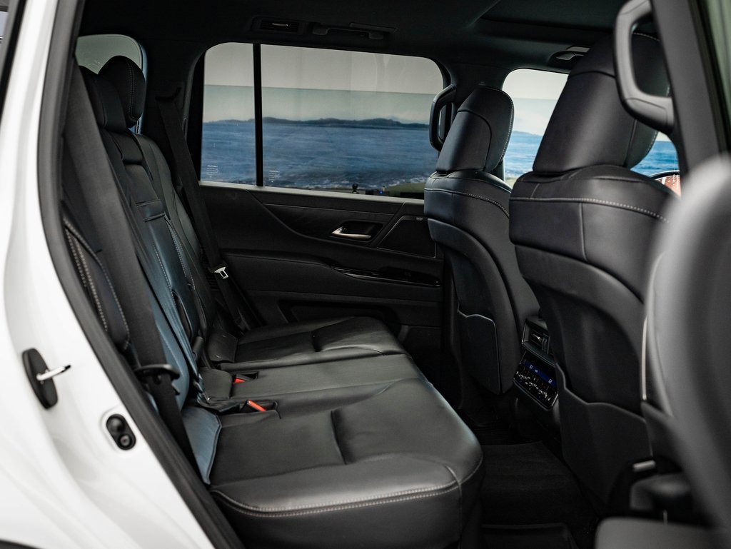 Used 2024 Lexus LX 600 4WD w/ Interior Upgrade Package image 46