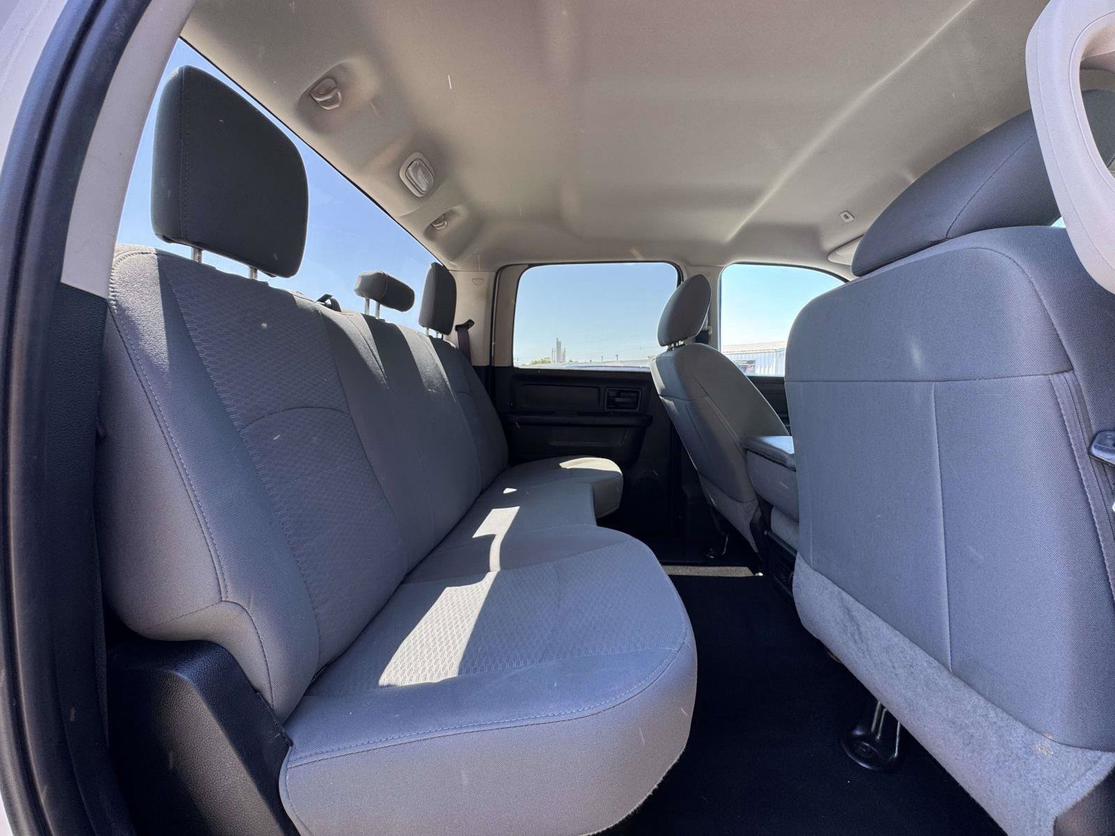 Used 2018 RAM 2500 Tradesman w/ Chrome Appearance Group AWD/4WD image 17