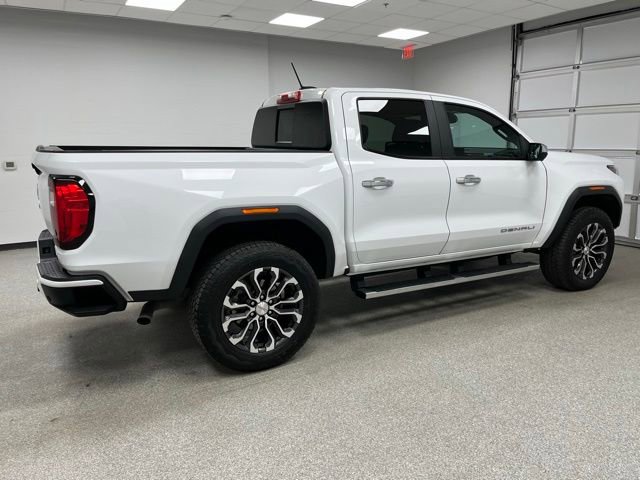 Used 2023 GMC Canyon Denali AWD/4WD image 11
