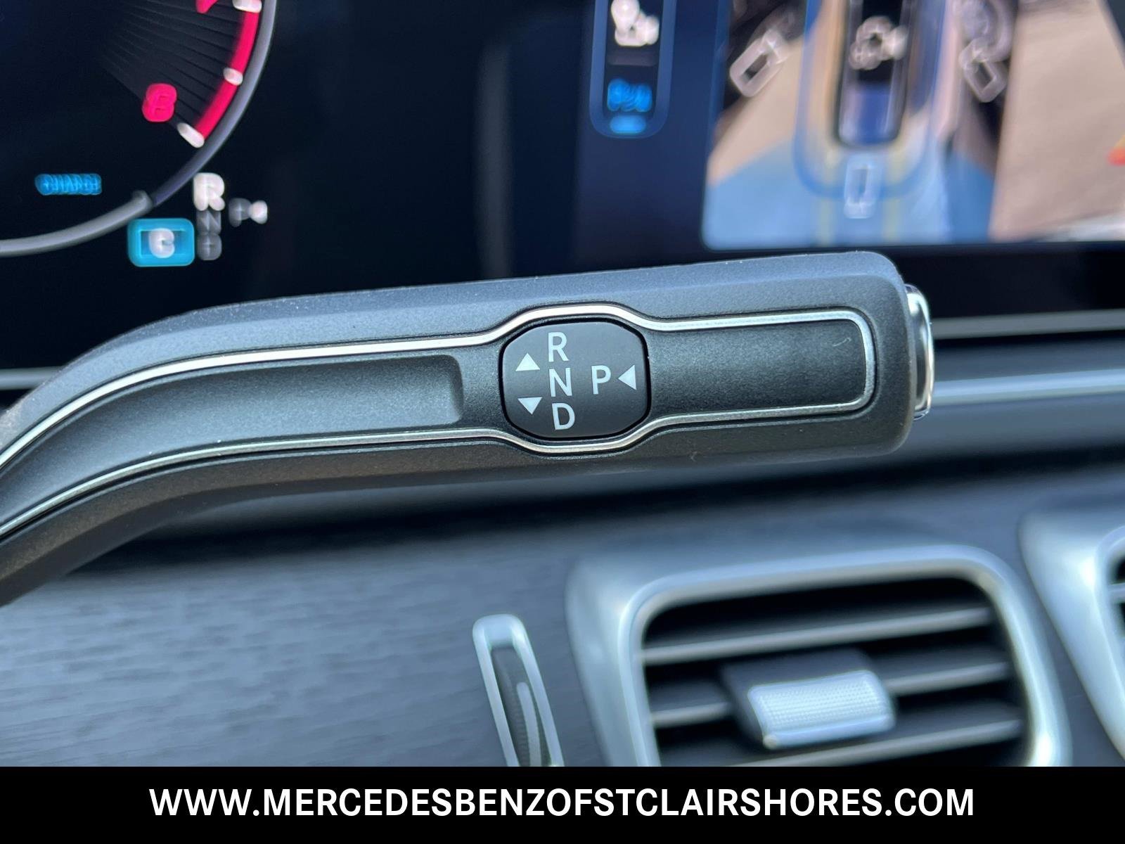 New 2026 Mercedes-Benz GLS 450 4MATIC image 32