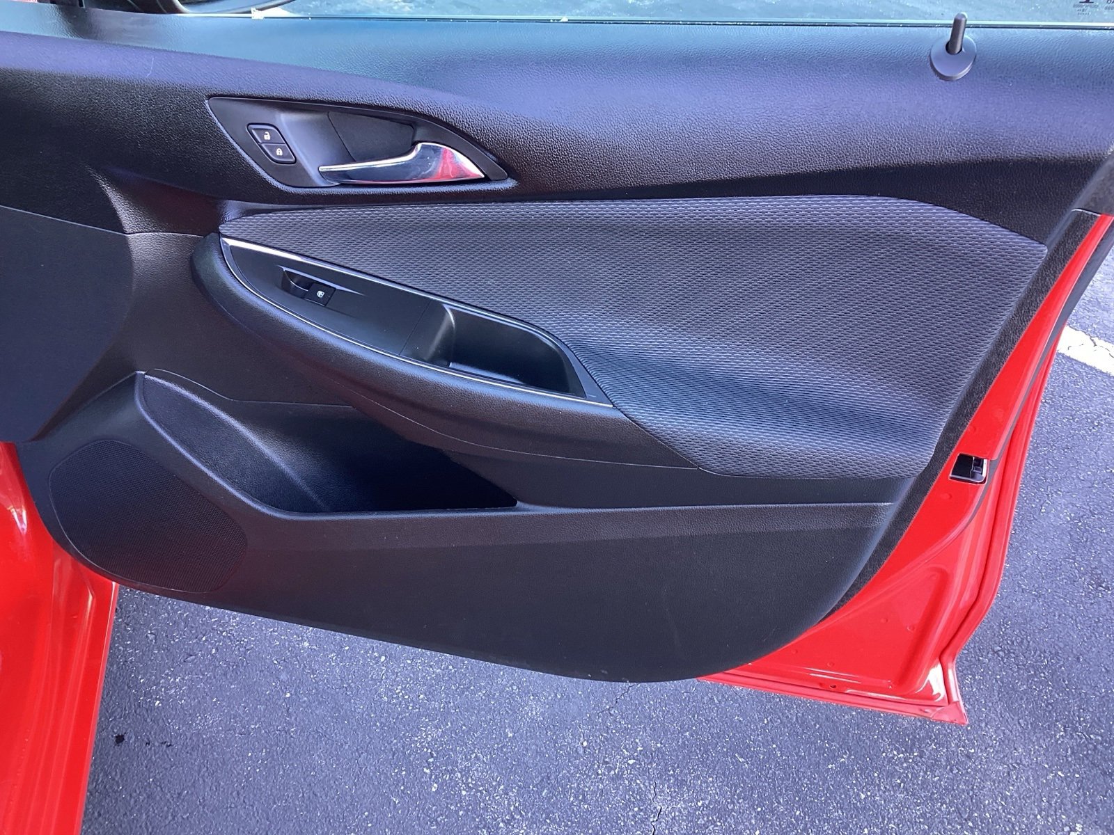 Used 2019 Chevrolet Cruze LS w/ LS Convenience Package image 21