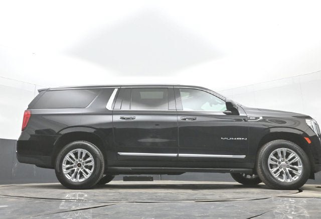 Used 2023 GMC Yukon XL SLT w/ Max Trailering Package AWD/4WD image 43
