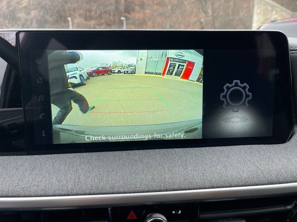 New 2025 Nissan Kicks SV w/ Illumination Package image 20