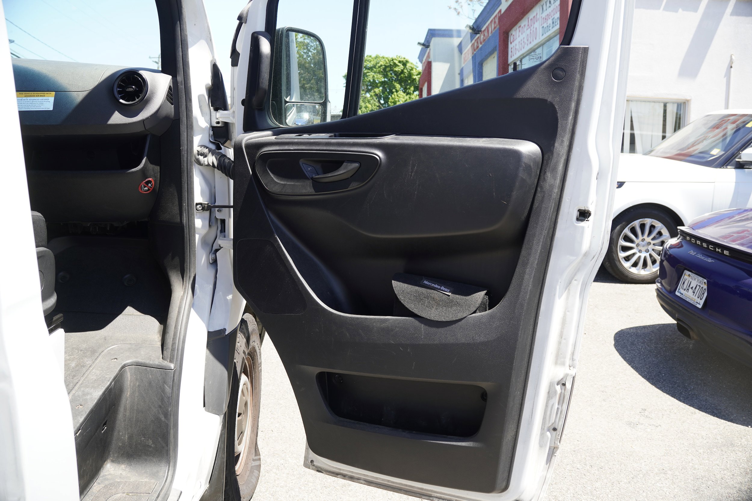 Used 2023 Mercedes-Benz Sprinter 2500 image 23