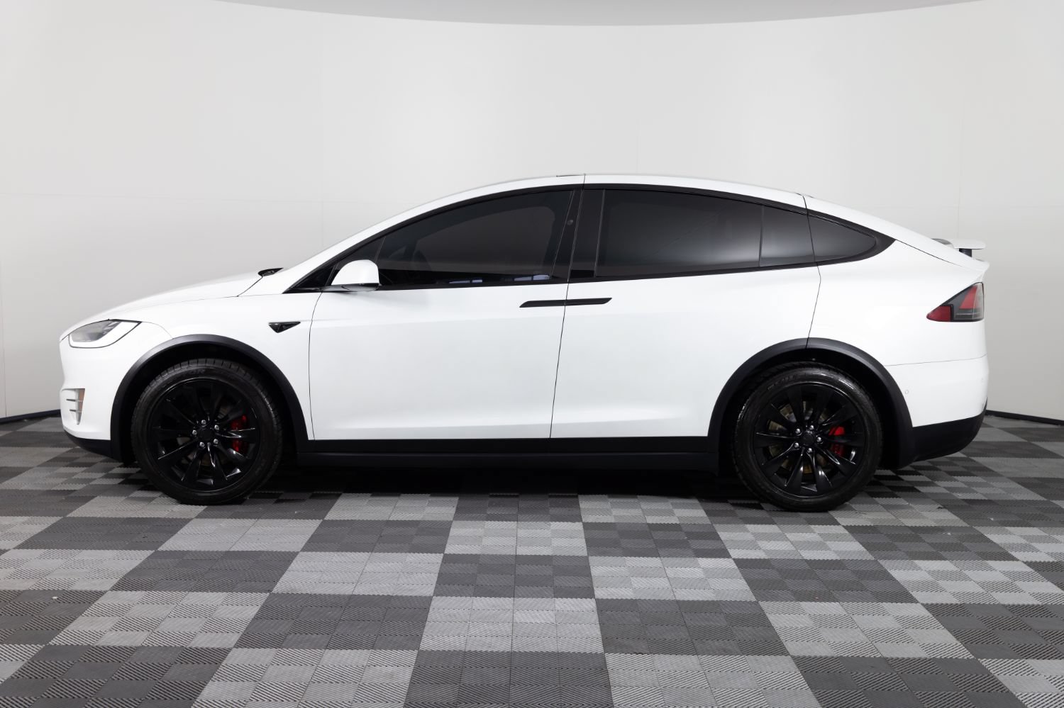 Used 2020 Tesla Model X Performance AWD/4WD image 3