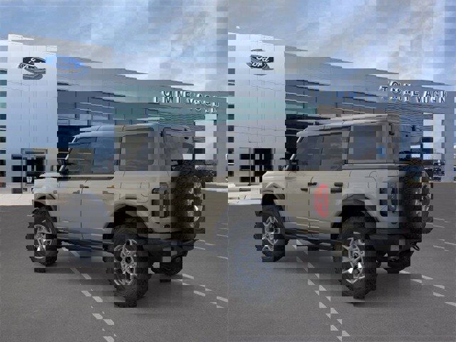 New 2025 Ford Bronco Badlands image 4