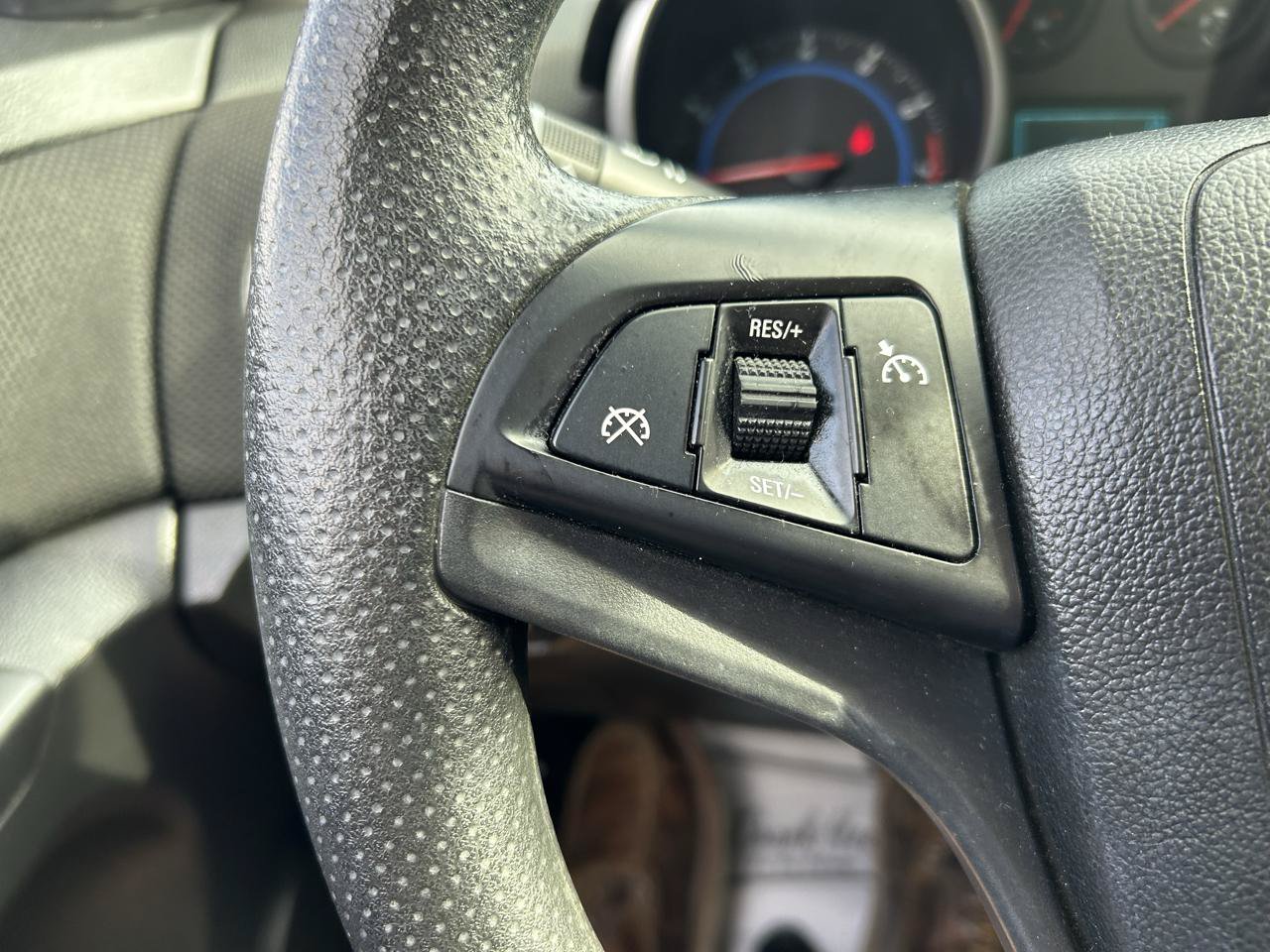 Used 2016 Chevrolet Cruze LT FWD image 18