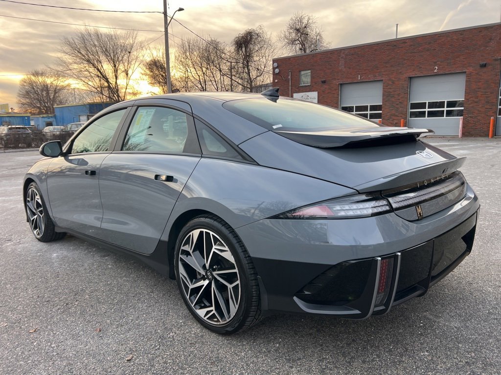Used 2023 Hyundai Ioniq 6 SEL image 3