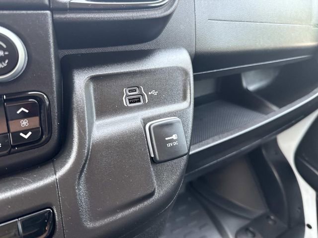 Used 2024 RAM ProMaster 2500 w/ Convenience Group image 28