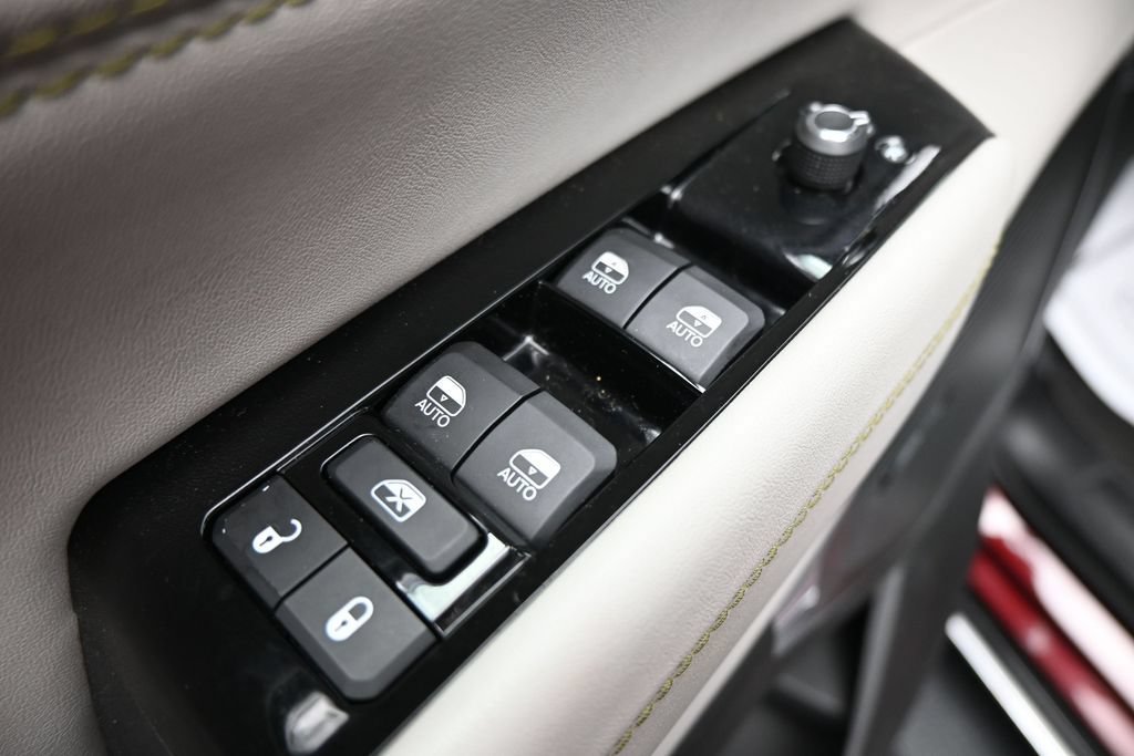 Used 2023 Jeep Wagoneer Series II w/ Premium Group I AWD/4WD image 11