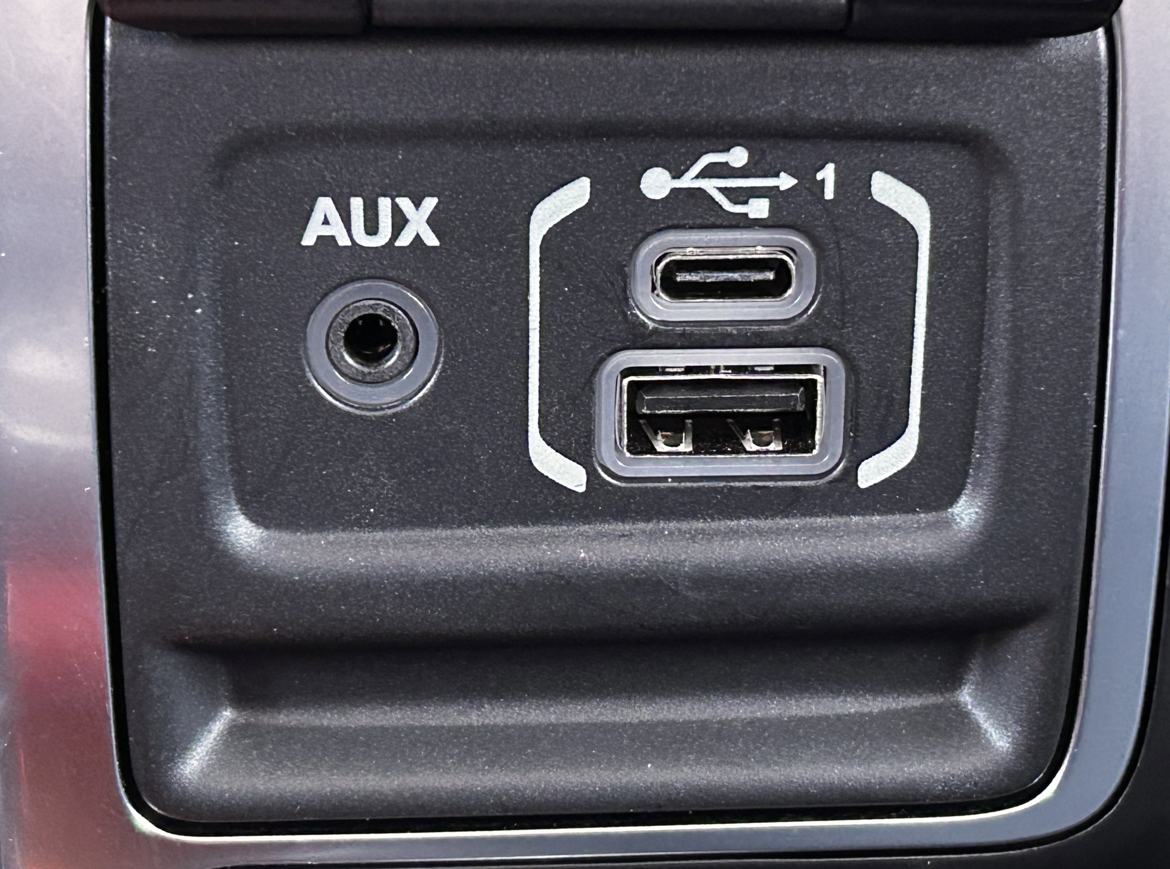 Certified 2023 Jeep Wrangler Sahara w/ Cold Weather Group AWD/4WD image 32