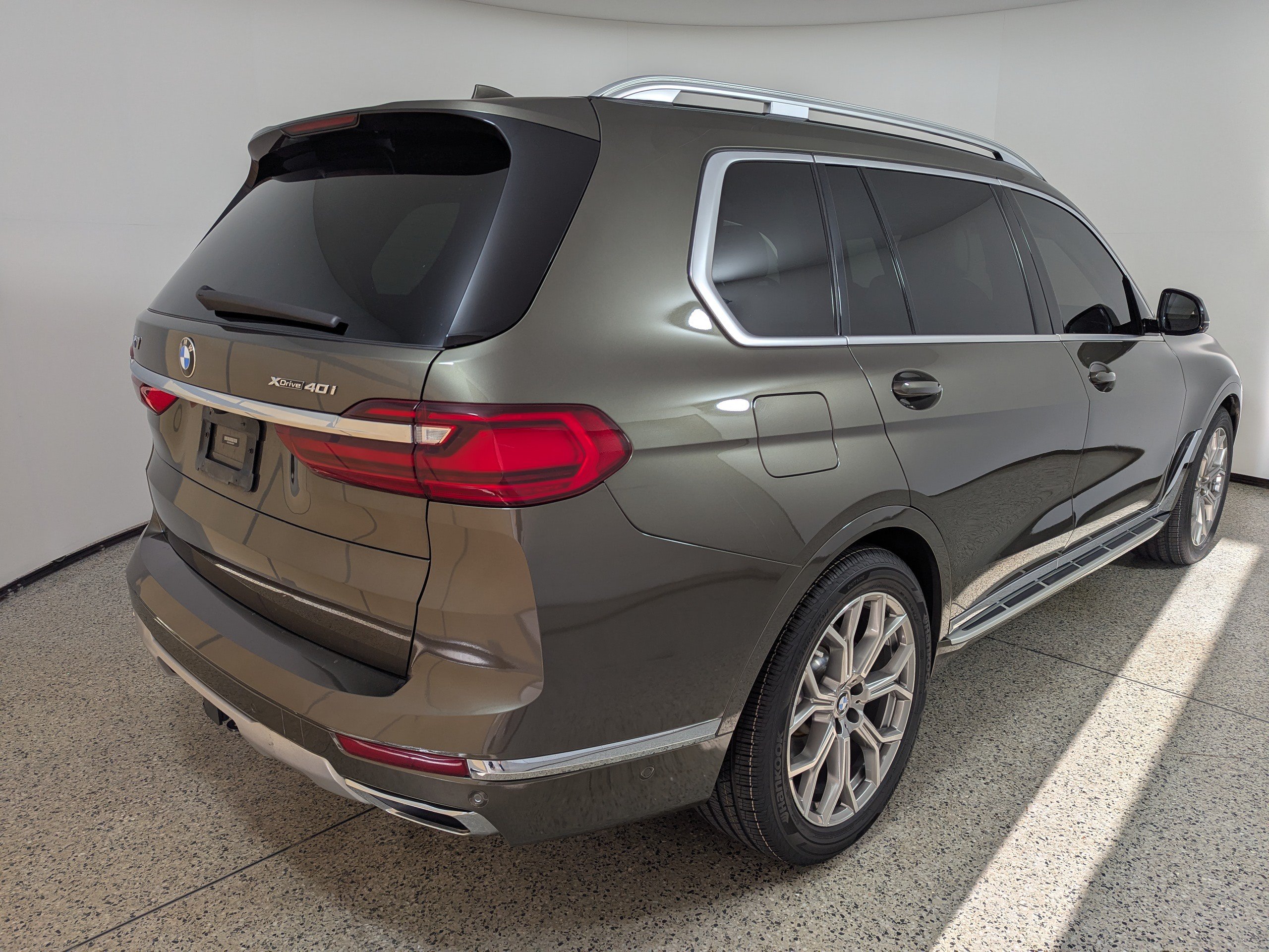 Used 2020 BMW X7 xDrive40i w/ Premium Package AWD/4WD image 7