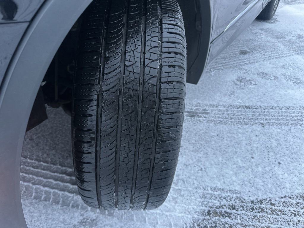 Used 2021 Volkswagen Tiguan SEL Premium R-Line w/ 3rd Row Seat Package image 39