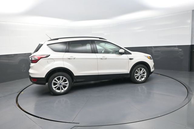 Used 2018 Ford Escape SE image 88