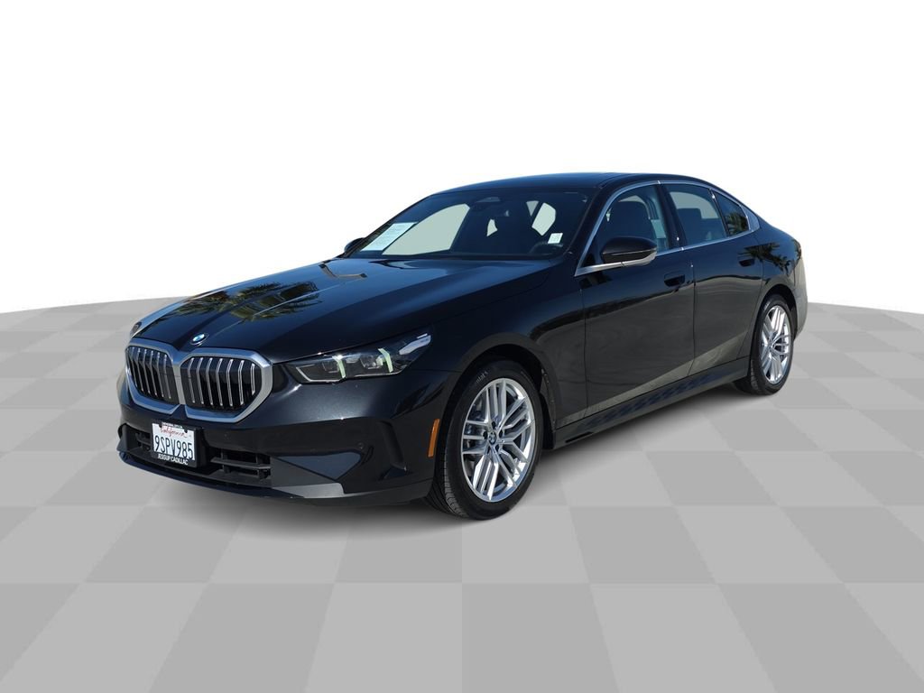 Used 2025 BMW 530i image 1