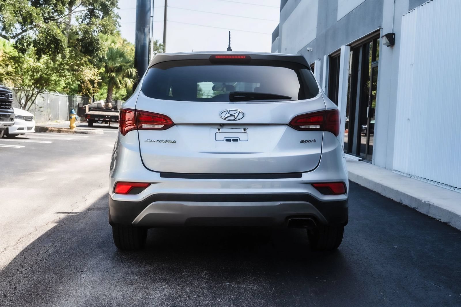 Used 2018 Hyundai Santa Fe Sport w/ Cargo Package FWD image 9