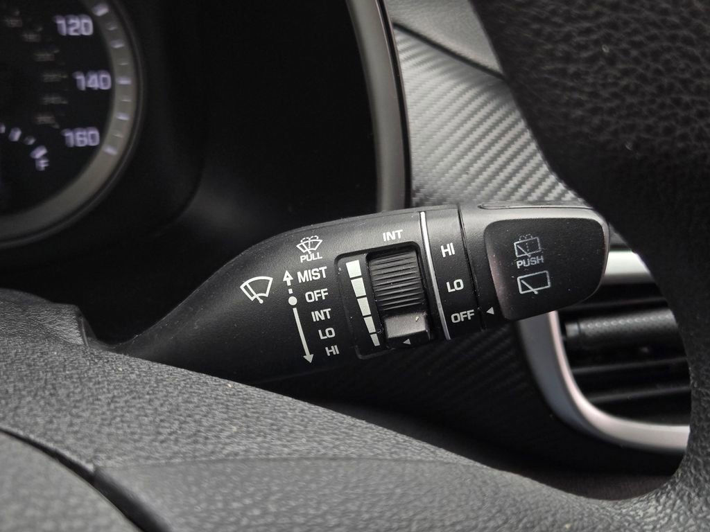 Used 2020 Hyundai Tucson SE image 23