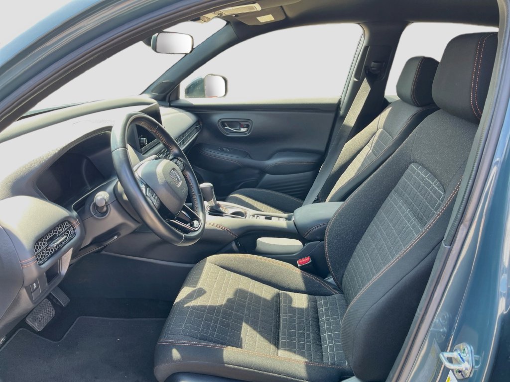 Used 2025 Honda HR-V Sport image 21