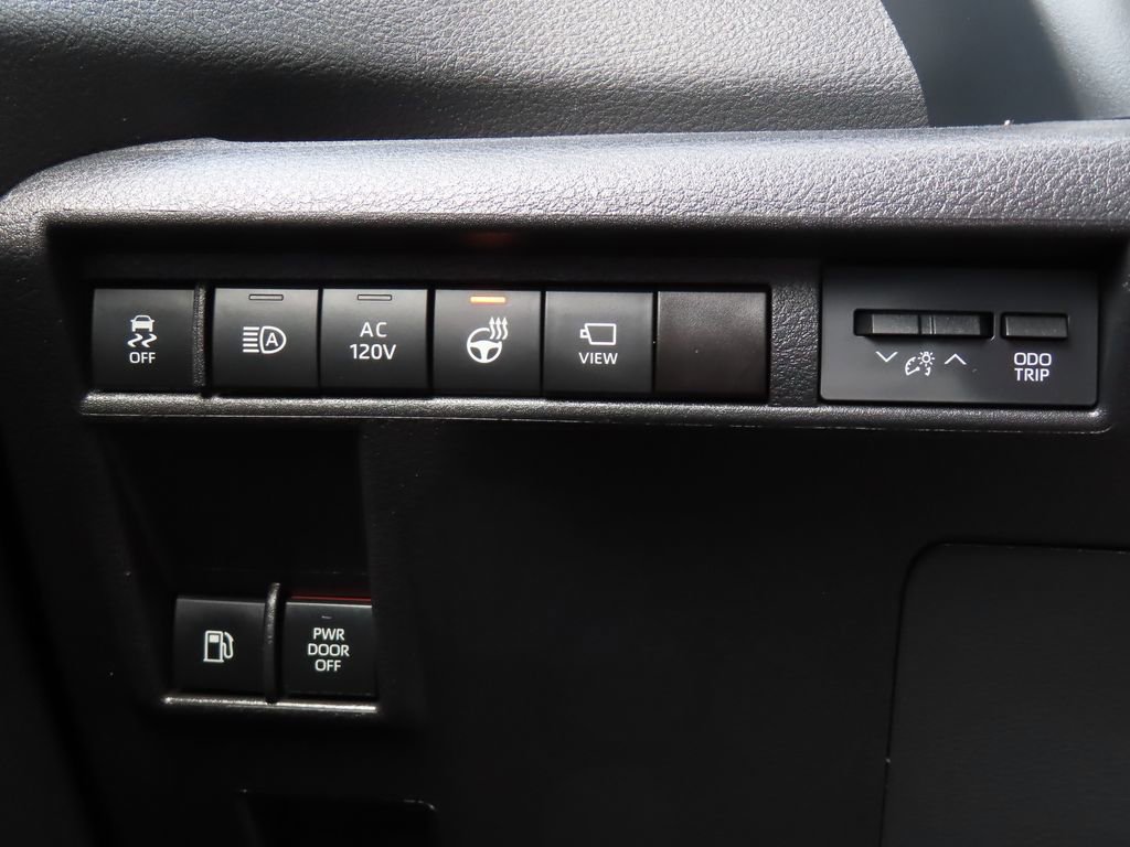 Used 2025 Toyota Sienna Platinum AWD/4WD image 15