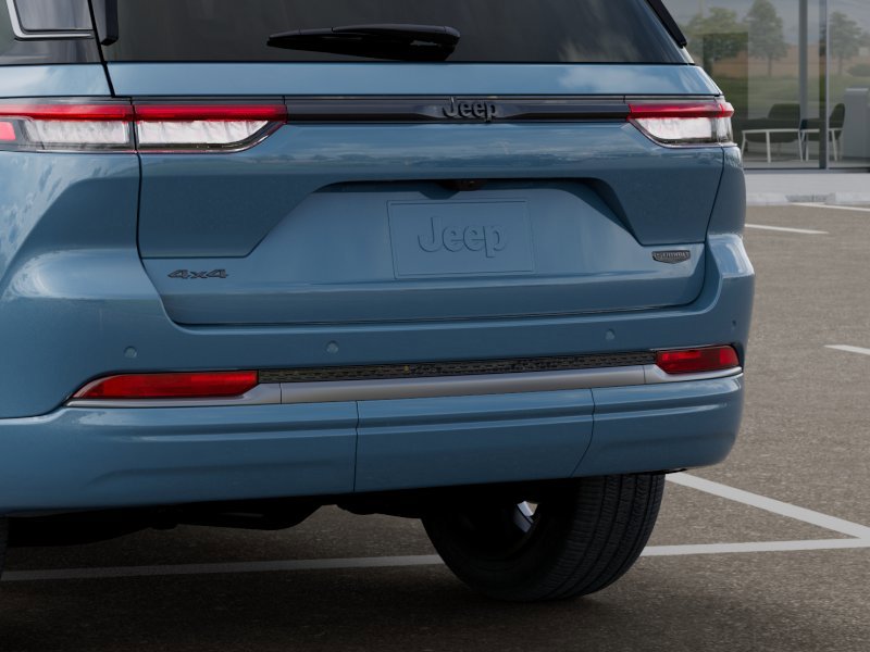 New 2026 Jeep Grand Cherokee Summit AWD/4WD image 13