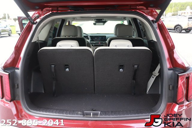 Certified 2025 Kia Sorento EX w/ Panoramic Sunroof Package FWD image 17