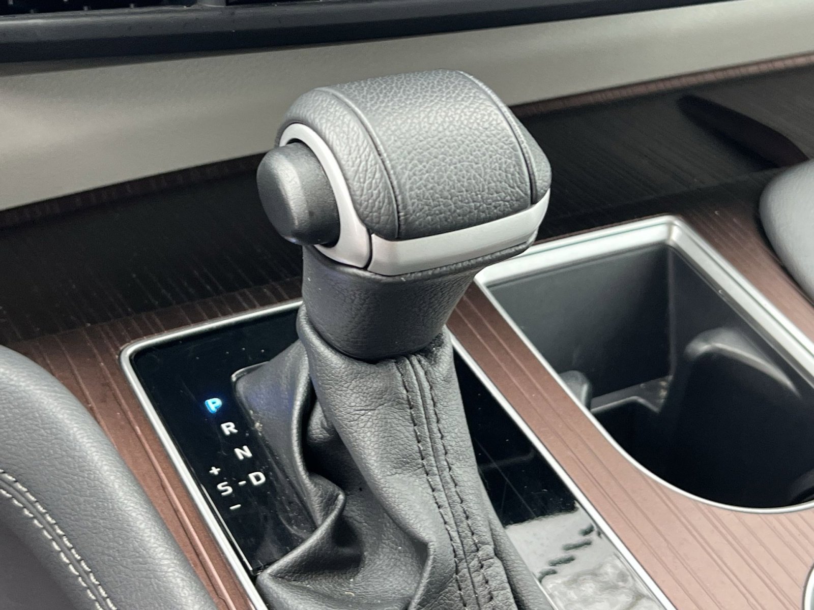 Used 2024 Toyota Sienna XLE image 21