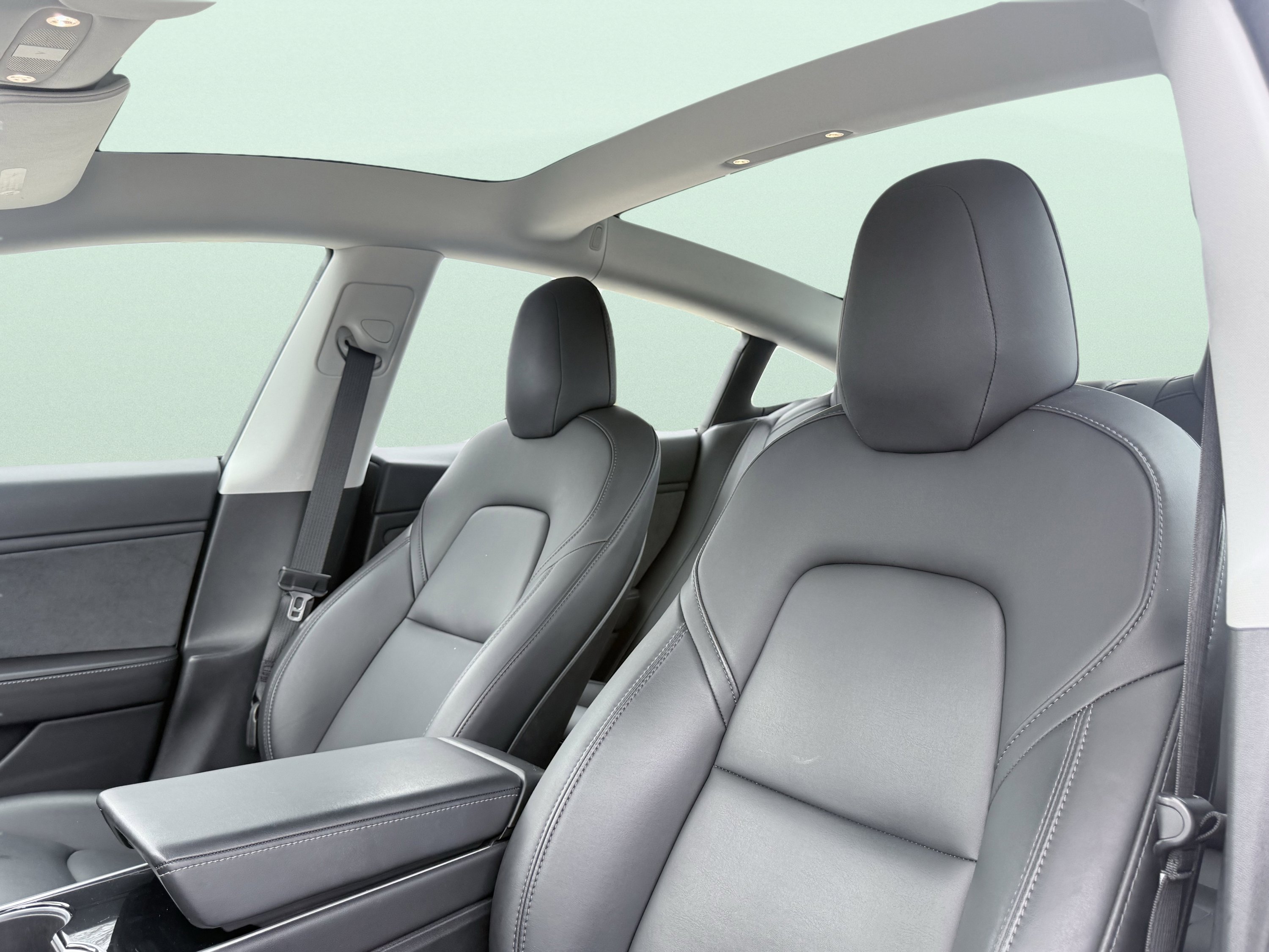 Used 2018 Tesla Model 3 Mid Range image 25