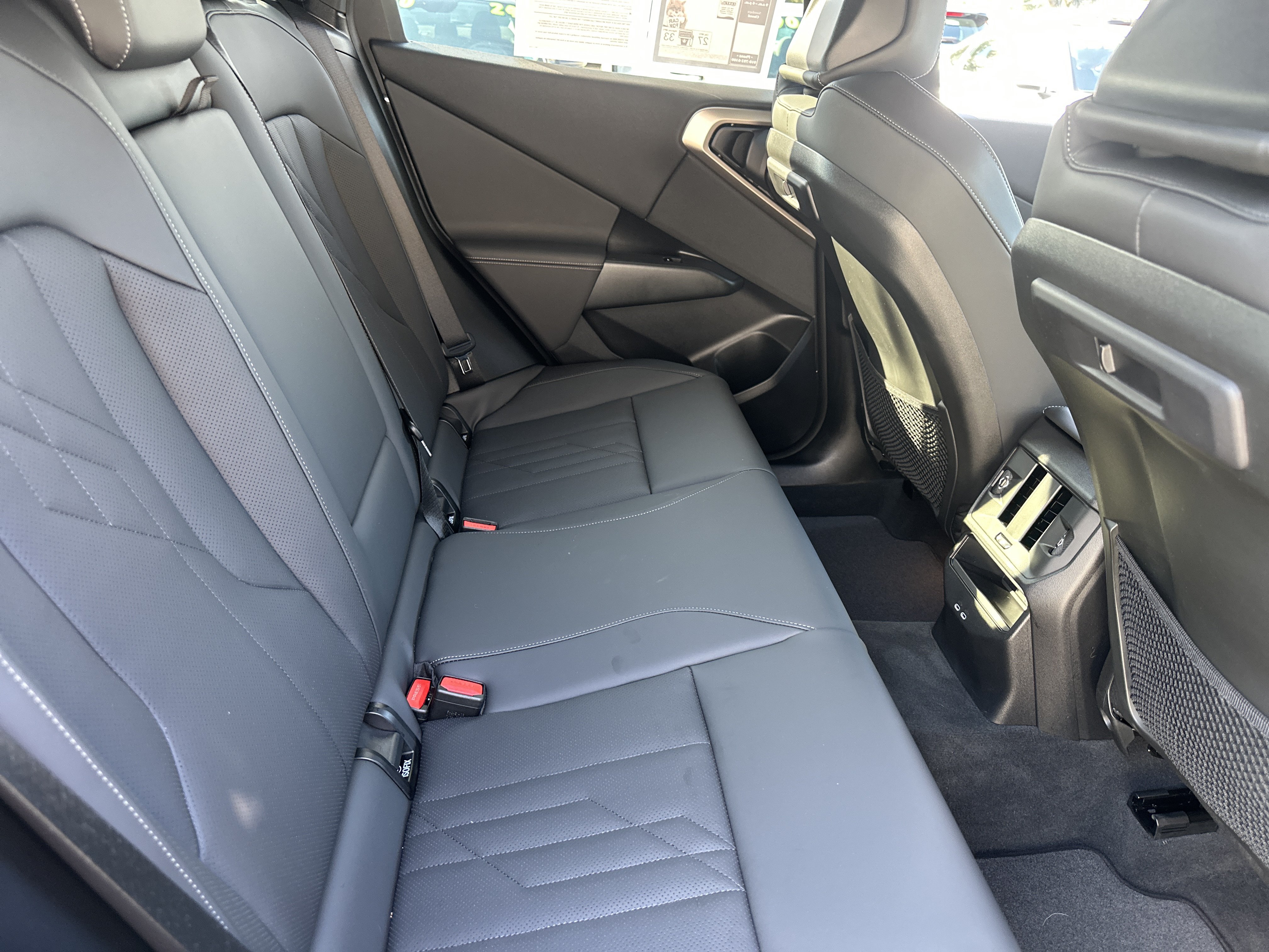 Used 2025 BMW X3 xDrive30i w/ Premium Package AWD/4WD image 14