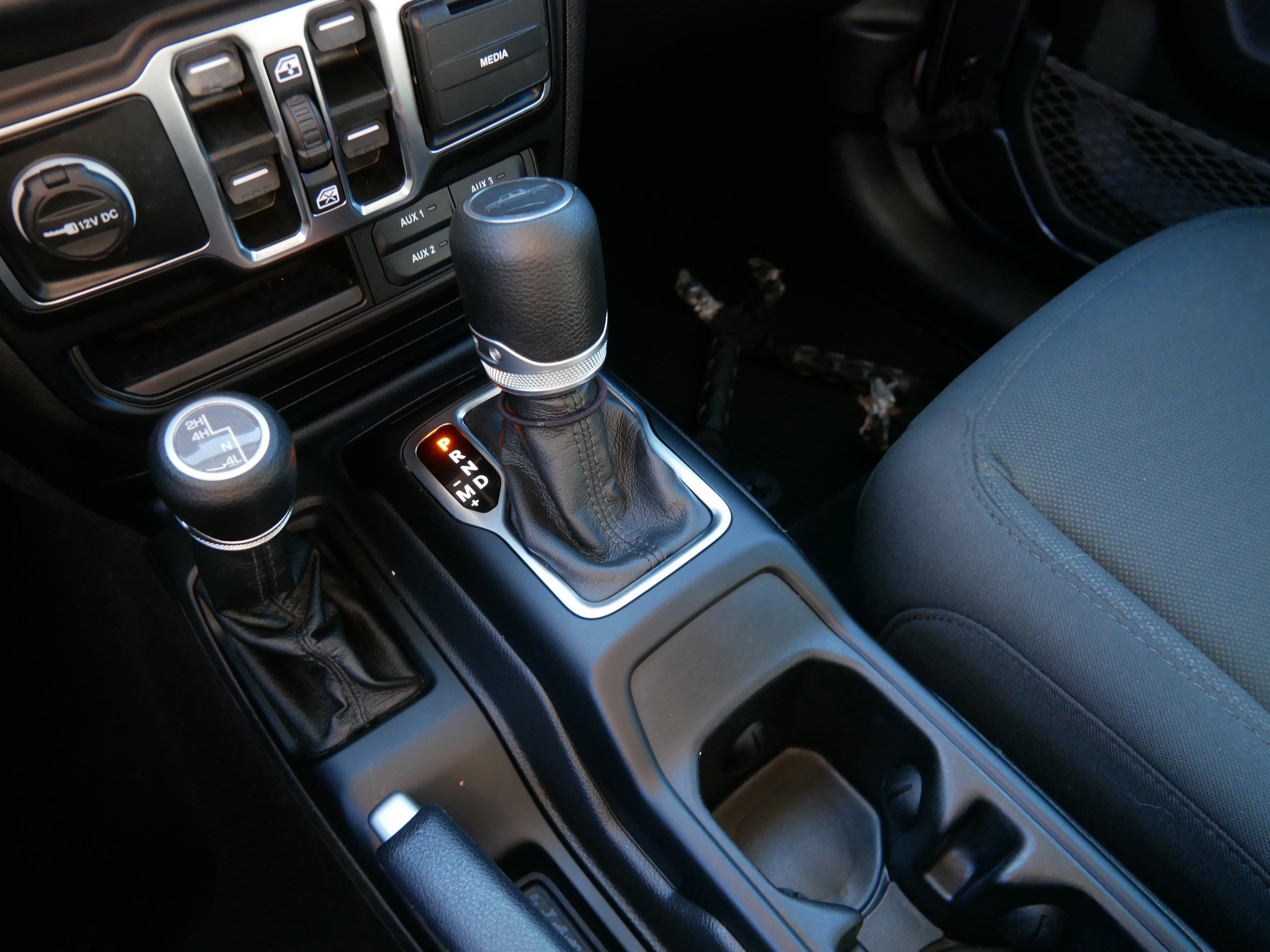 Used 2021 Jeep Gladiator Willys image 24