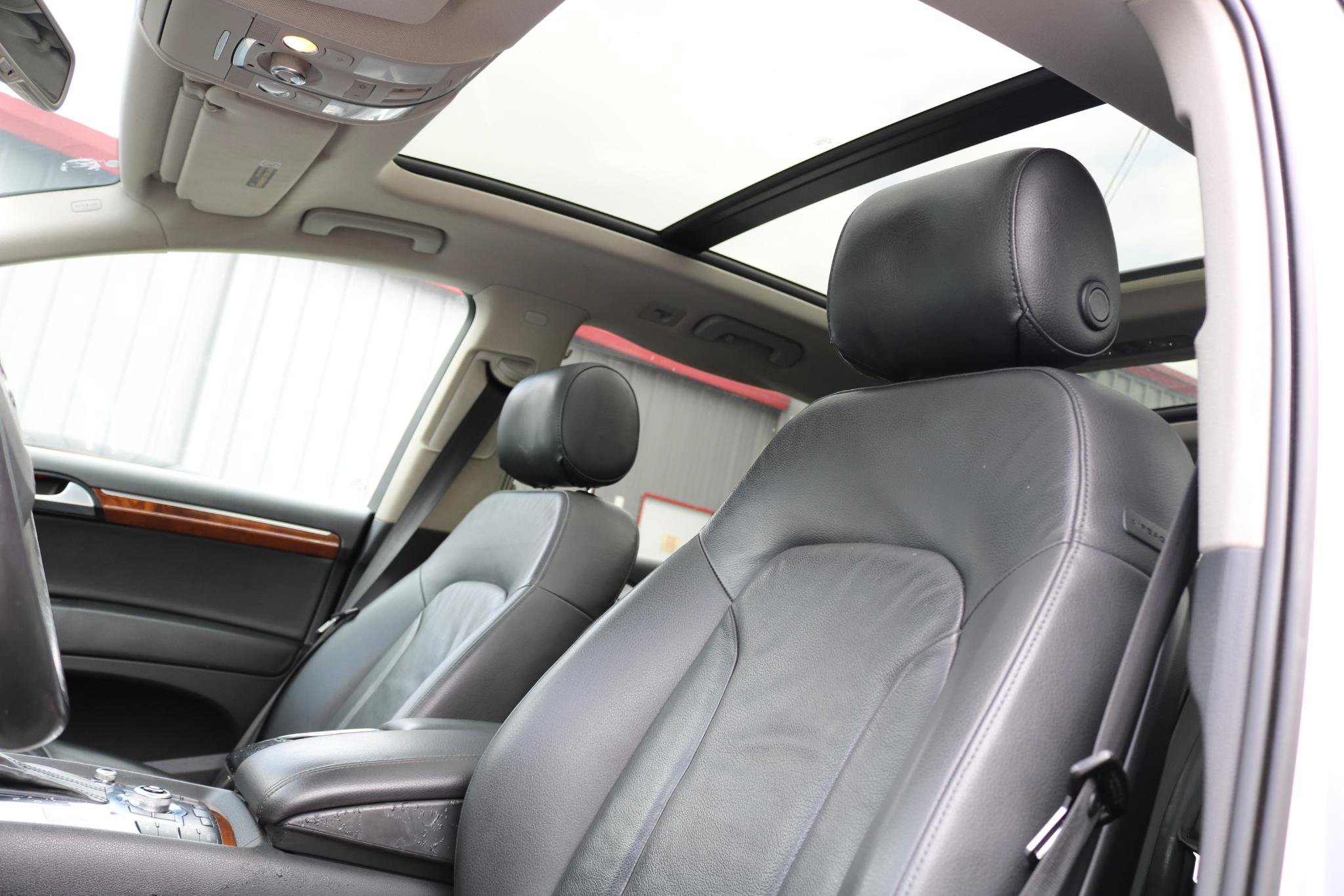 Used 2014 Audi Q7 3.0T Premium AWD/4WD image 17
