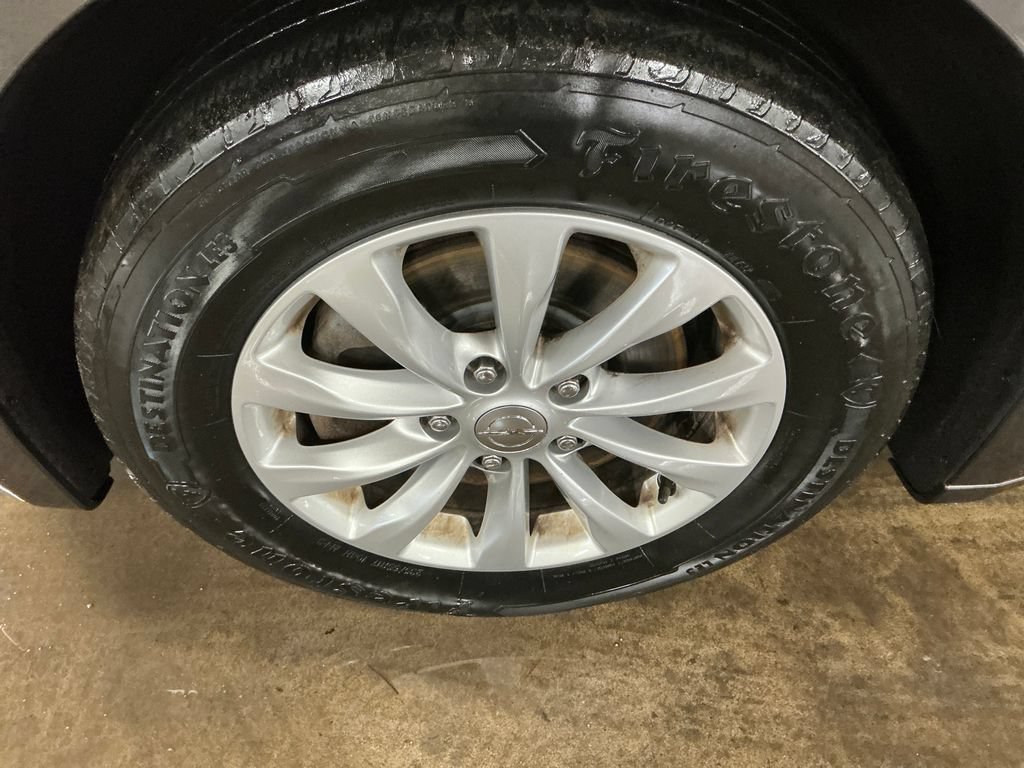 Used 2018 Chrysler Pacifica Touring Plus FWD image 11