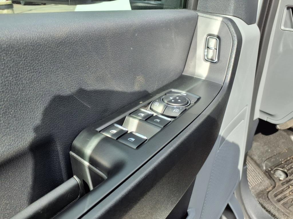 New 2026 Ford F550 4x4 Crew Cab image 15