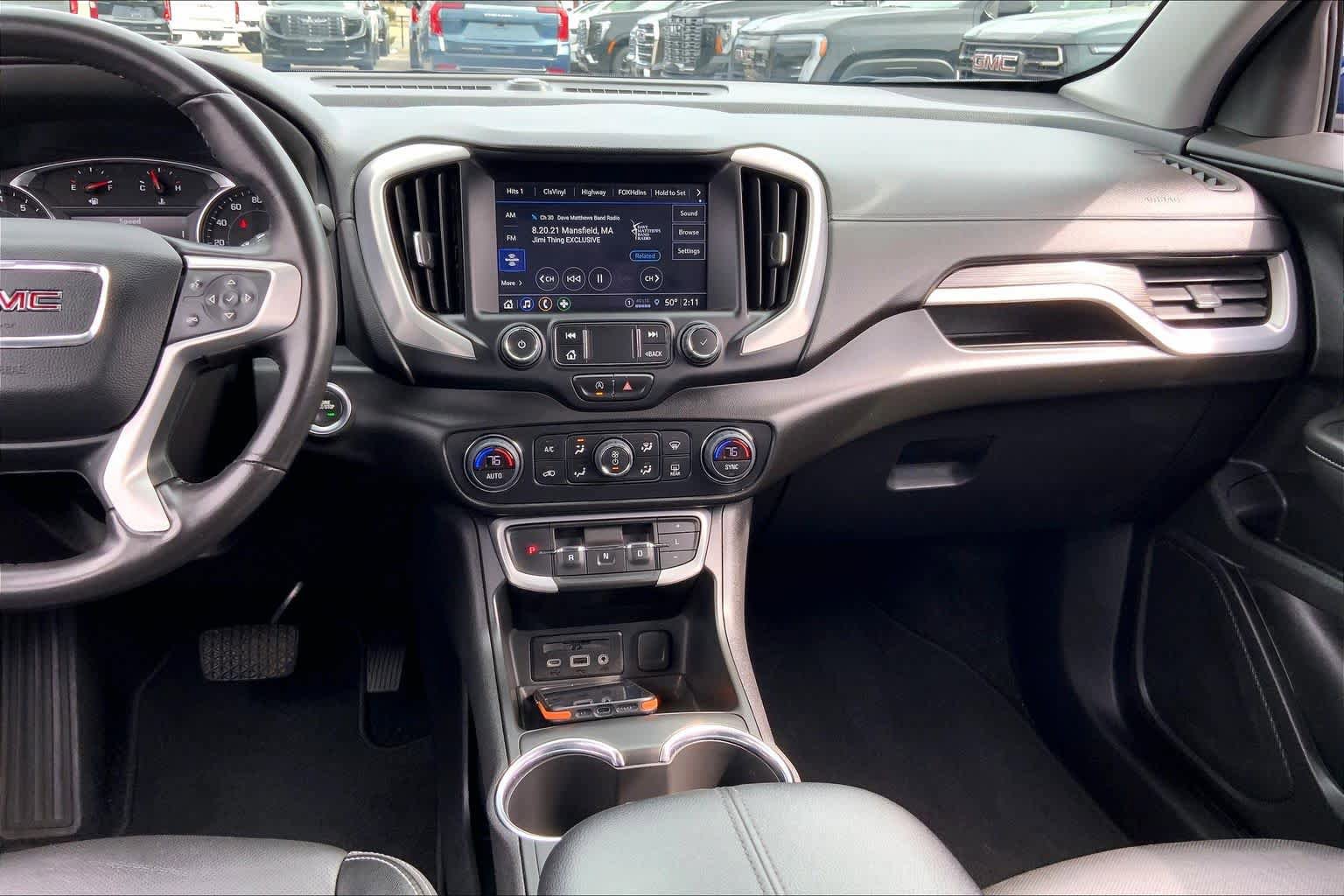 Used 2022 GMC Terrain SLT image 7