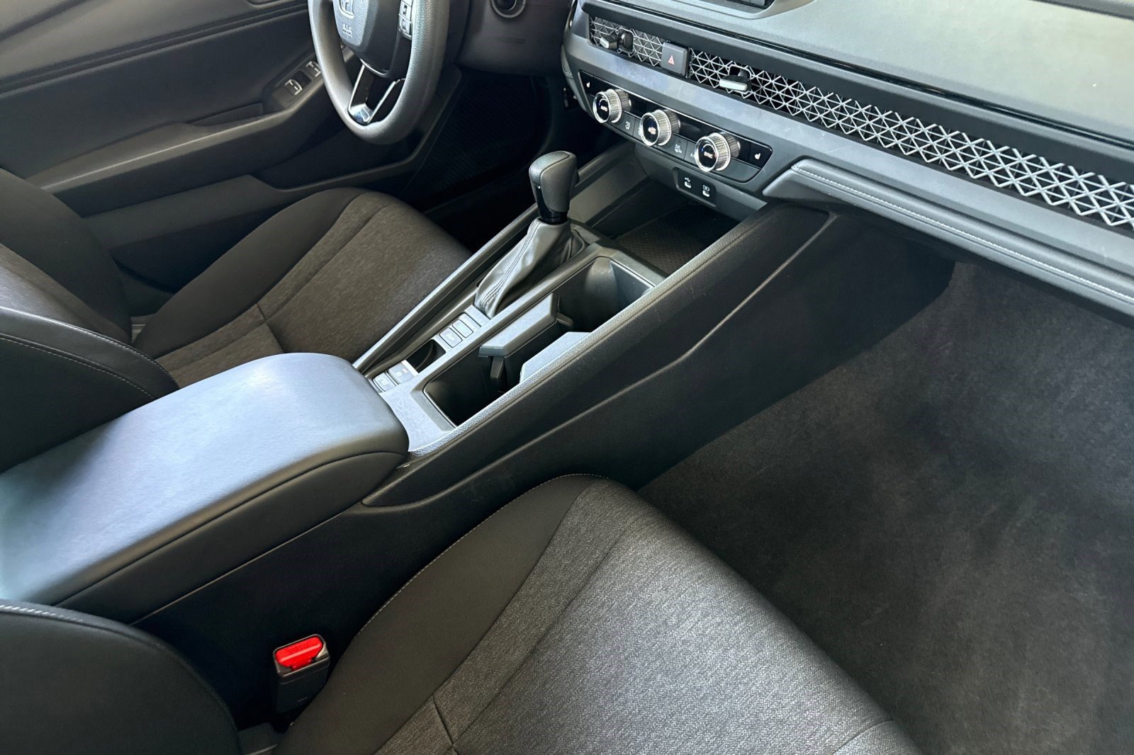 Certified 2023 Honda Accord EX image 30