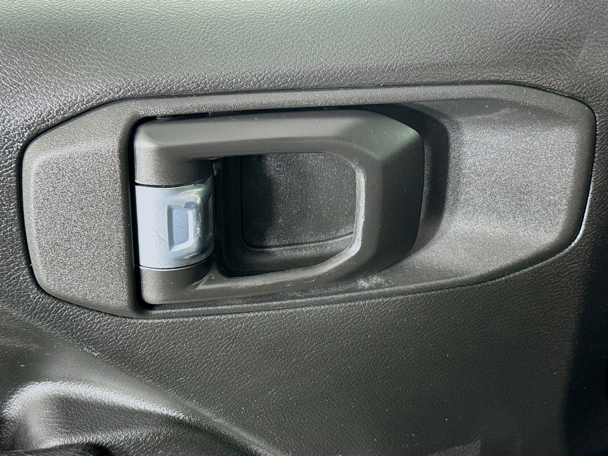 Used 2022 Jeep Wrangler Sport image 23