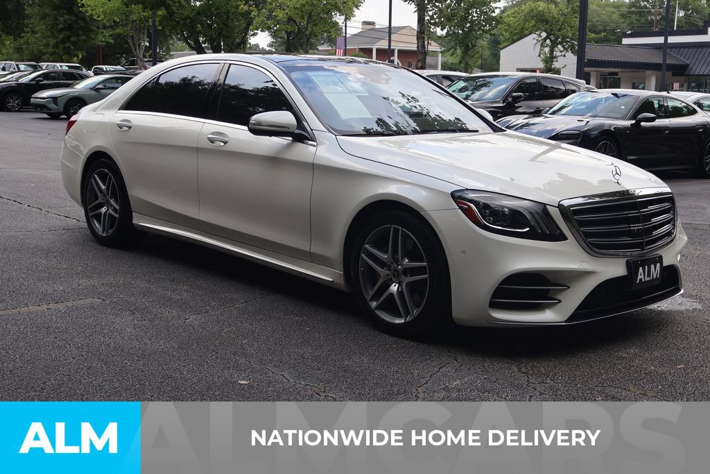 Used 2020 Mercedes-Benz S 560 Sedan w/ AMG Line Exterior image 4
