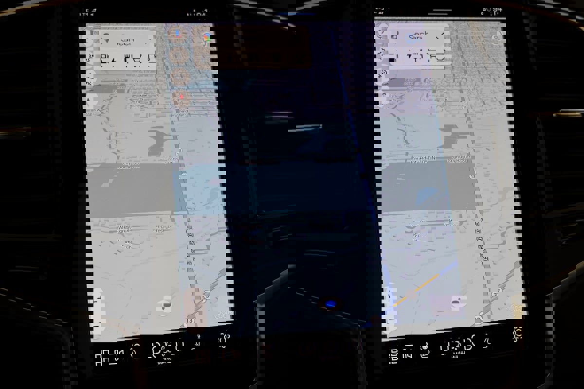 Used 2023 Volvo XC90 T8 Ultimate image 8