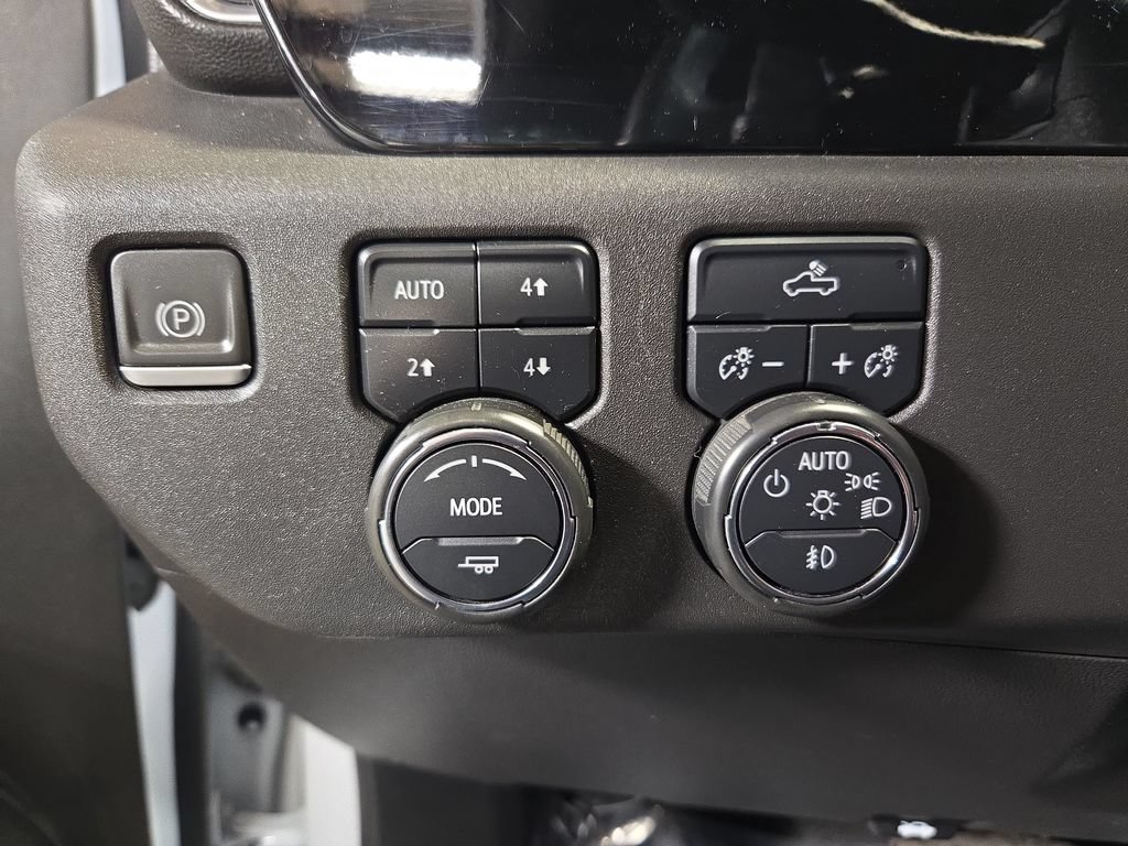 Used 2024 Chevrolet Silverado 1500 LT Trail Boss w/ Protection Package AWD/4WD image 26