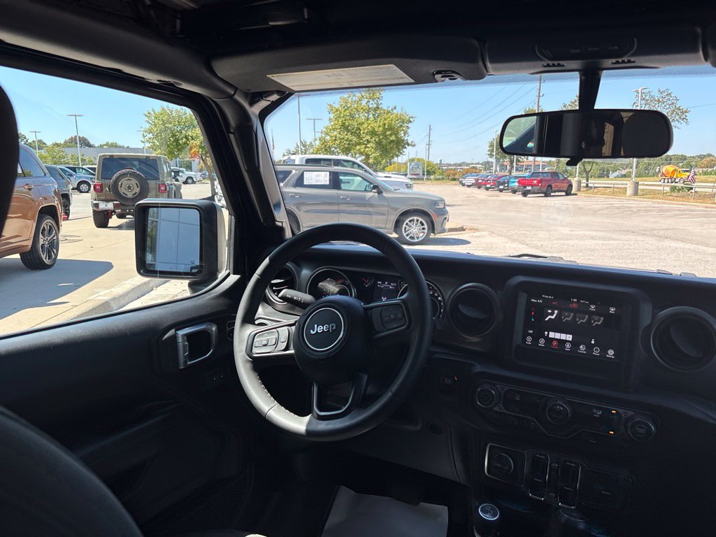 Used 2023 Jeep Wrangler Unlimited Sport AWD/4WD image 26