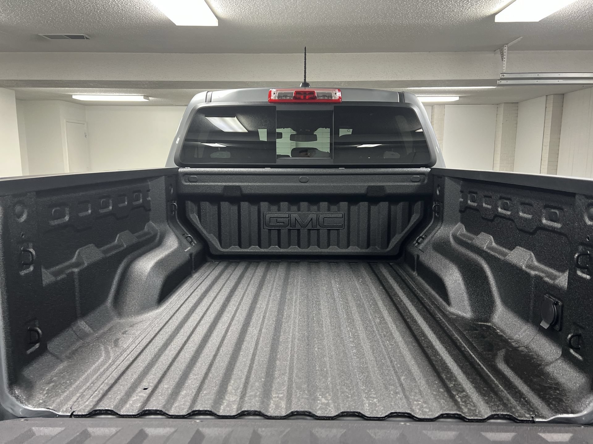 New 2026 GMC Canyon AT4 w/ Technology Plus Package AWD/4WD image 62