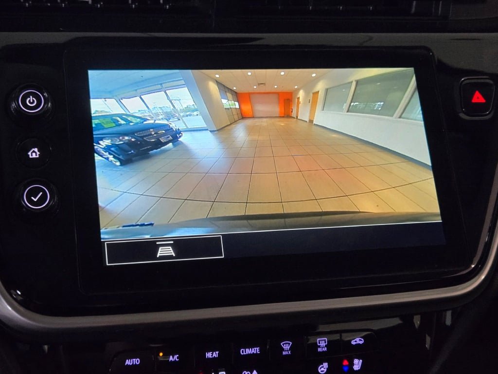 Certified 2023 Chevrolet Bolt EUV LT w/ Convenience Package FWD image 25