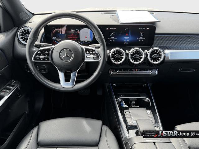 Used 2023 Mercedes-Benz EQB 300 4MATIC image 24