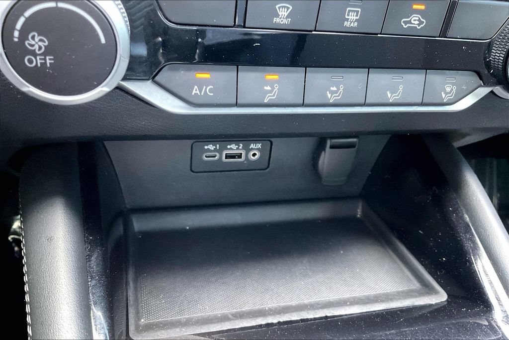Used 2023 Nissan Altima 2.5 SV AWD/4WD image 31